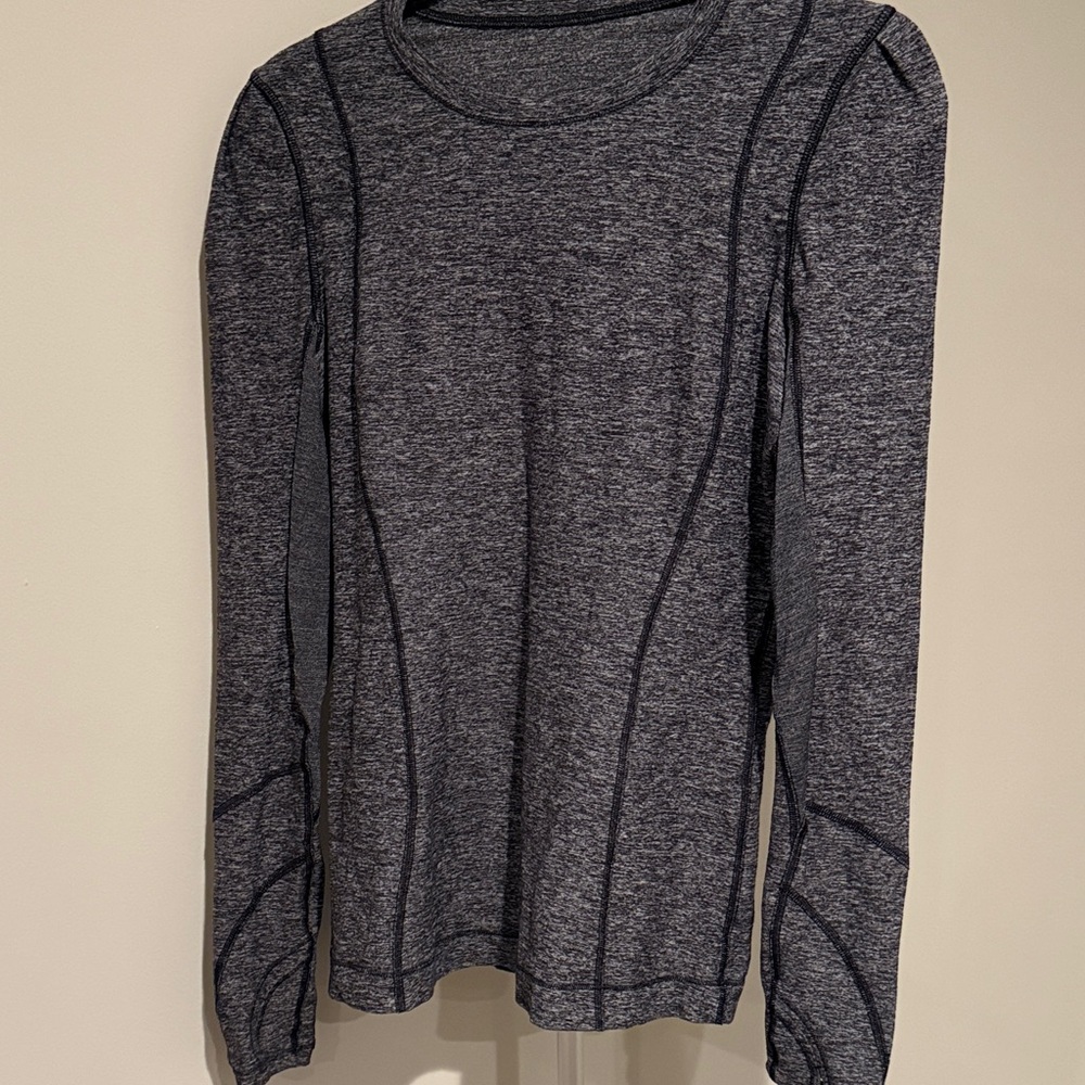 Lululemon Athletica Heathered Gray Long Sleeve Top Very Soft Rare Find
